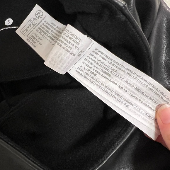 Black High-Waisted Faux Leather Leggings - Picture 7 of 8